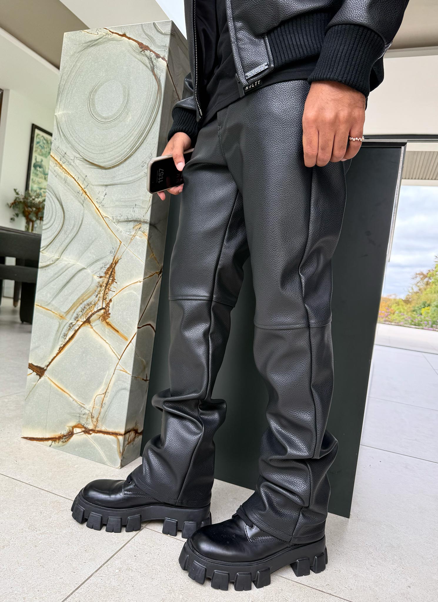 Heavyweight Grained Leather Pants - Black