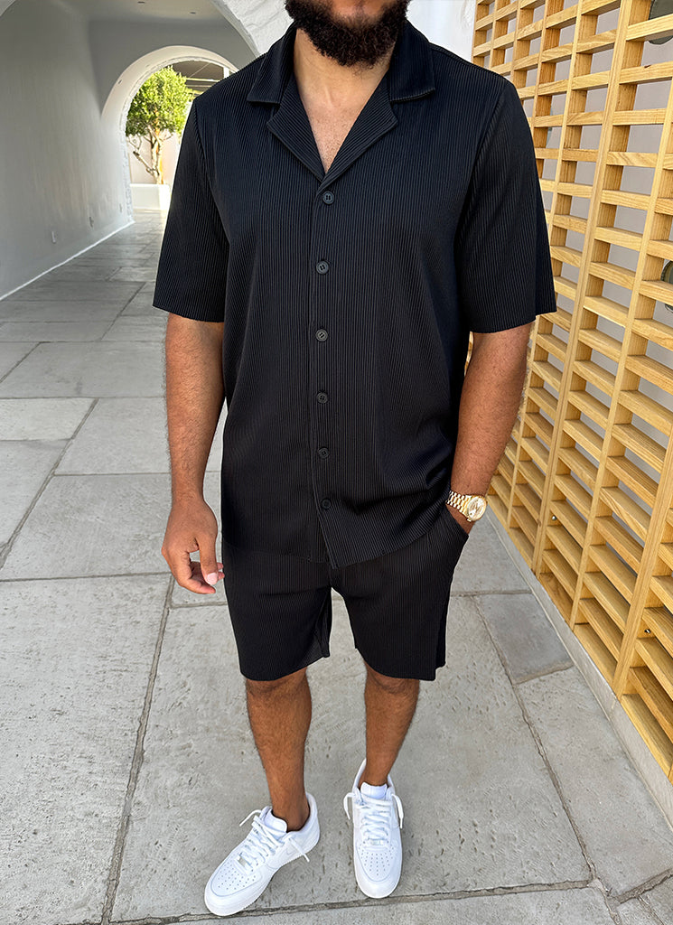 Pleated Shorts - Black