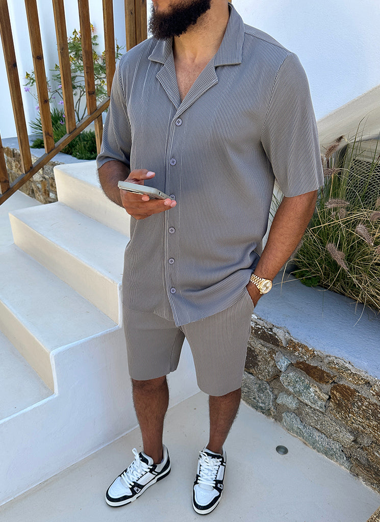 Bowling hotsell shorts grey