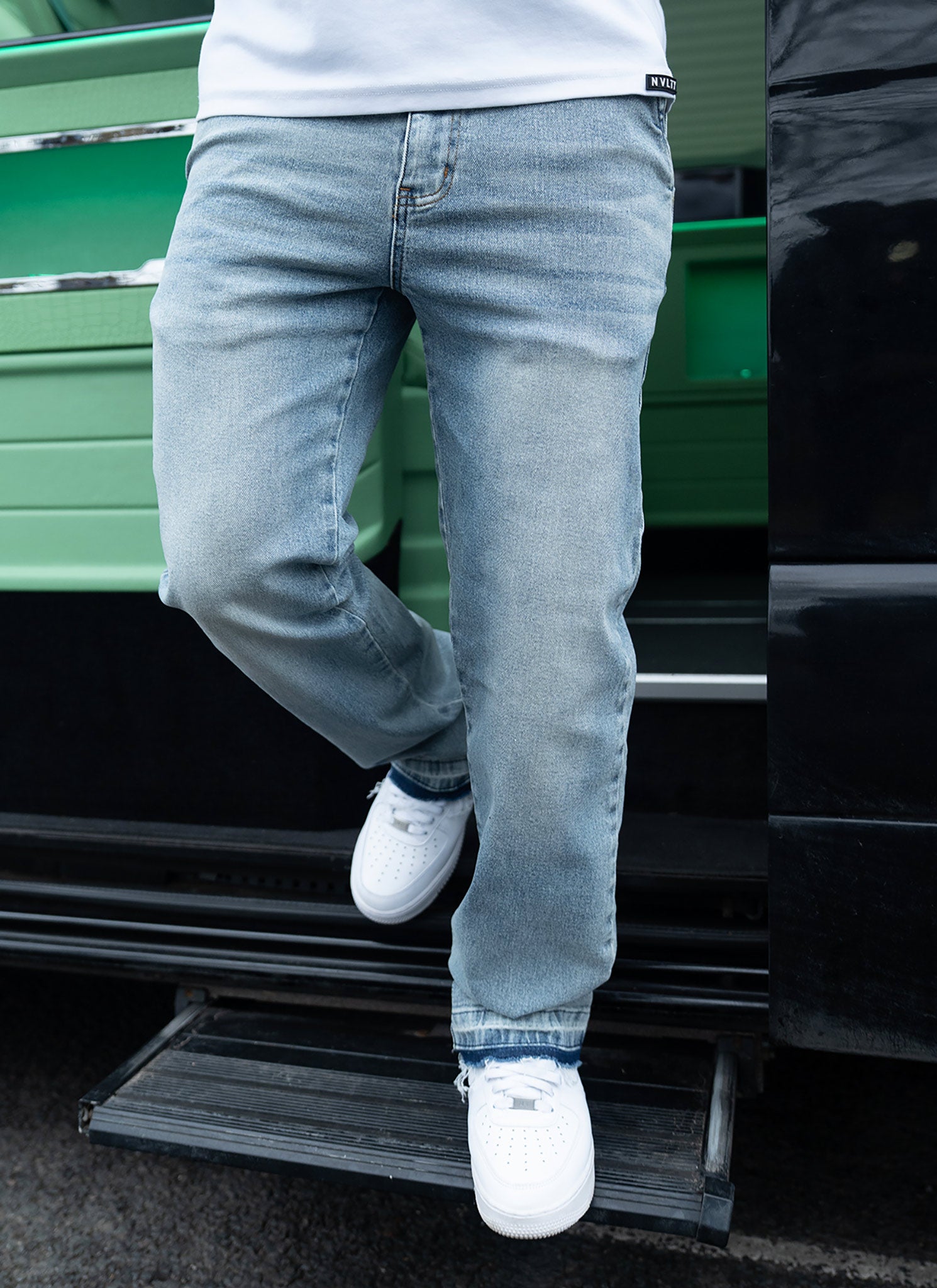 Vintage Raw Hem Jeans - Blue