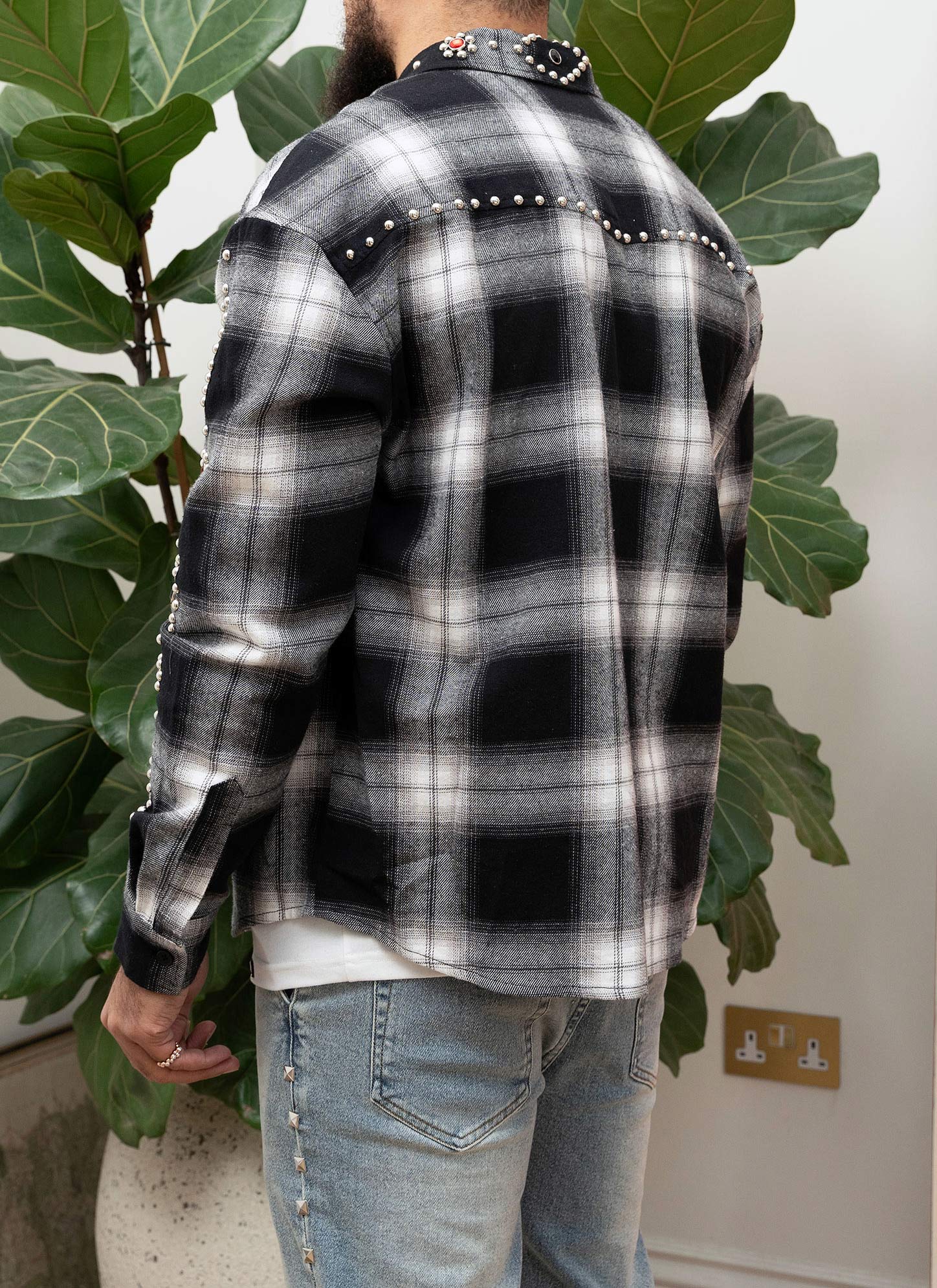 Vintage Studded Flannel - Black