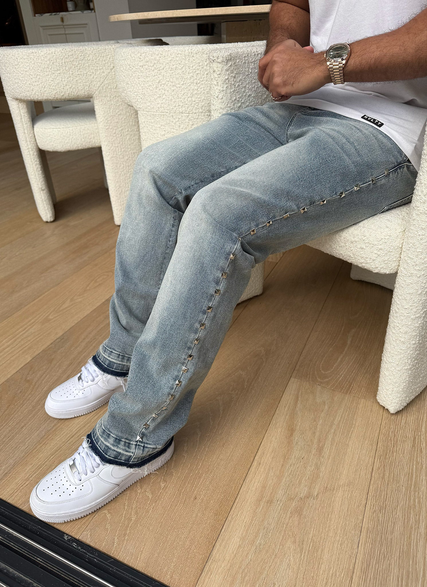 Vintage Pyramid Studded Jeans - Blue