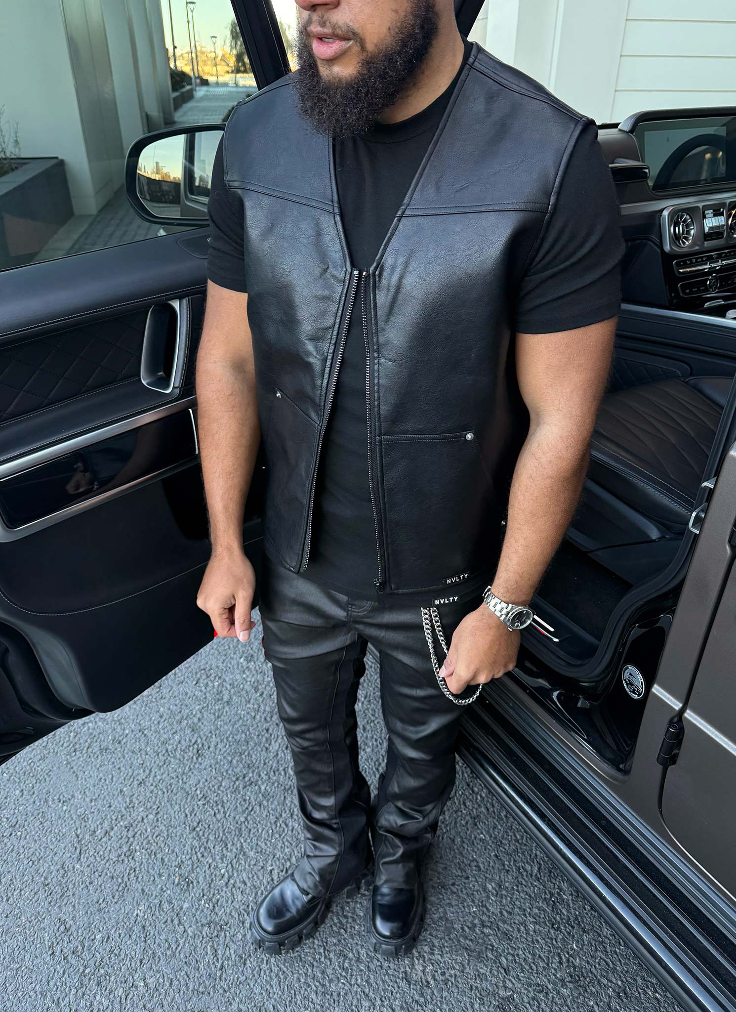 Leather Carpenter Rivet Vest - Black – N V L T Y