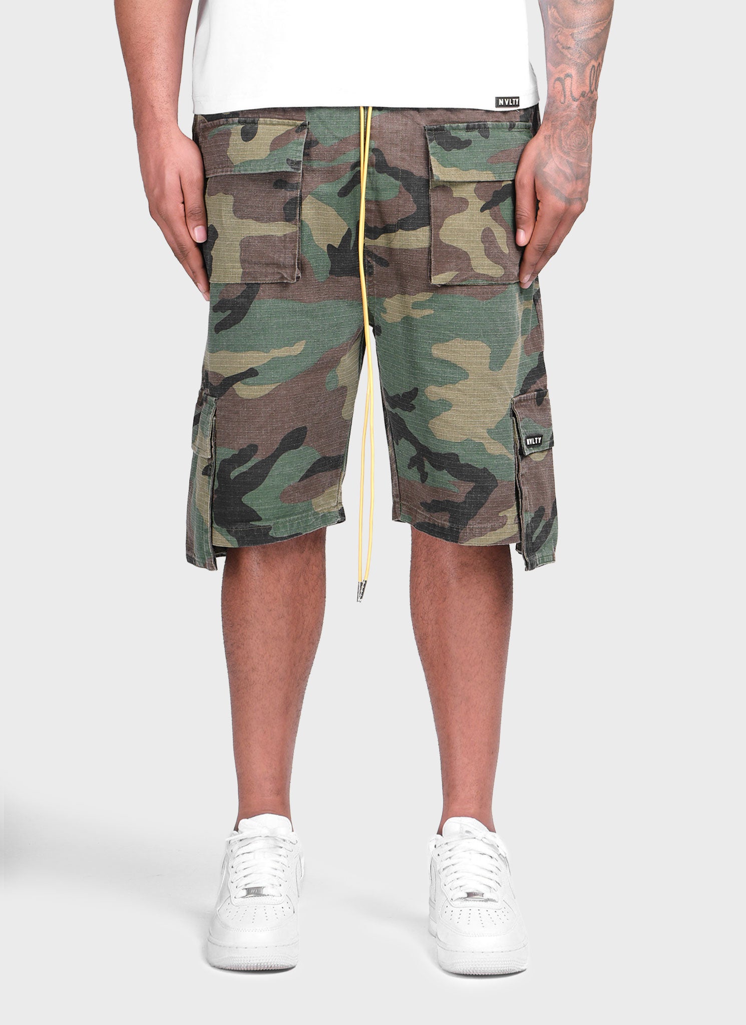 Vintage 4 Pocket Cargo Shorts - Camo