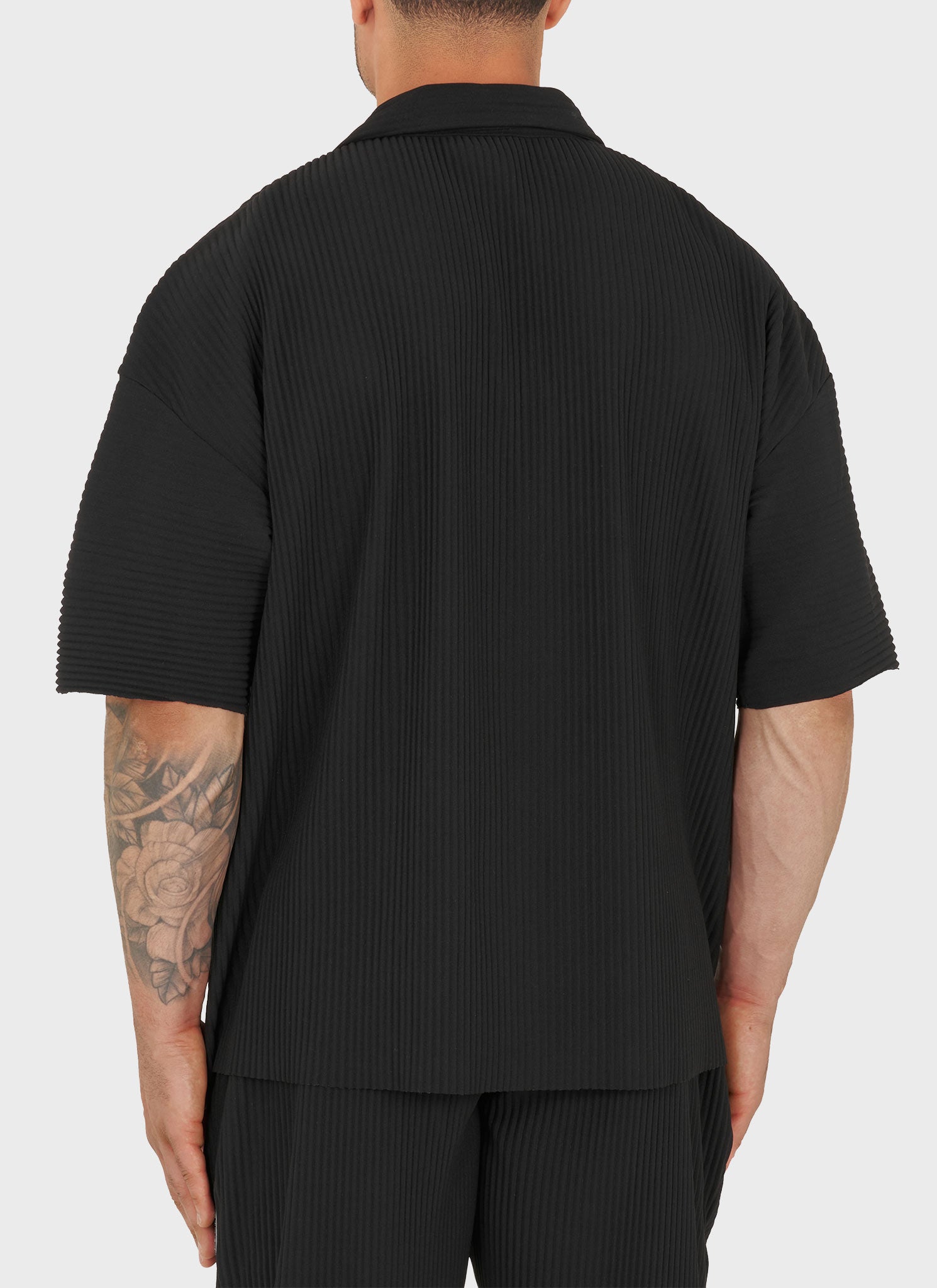 Pleated Drop Shoulder Shirt - Black