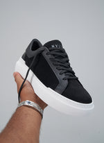Essence Trainer - Black